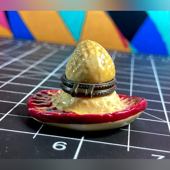 Vintage Sombrero With Lemon Wedge Limoges Style Hinged Trinket Box - Picture 11 of 12